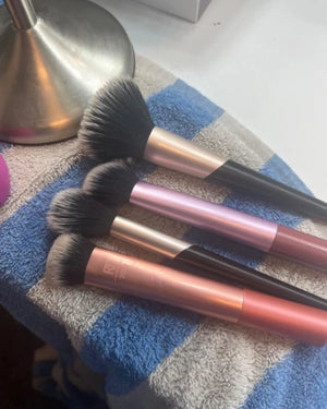 makeup brush cleaner